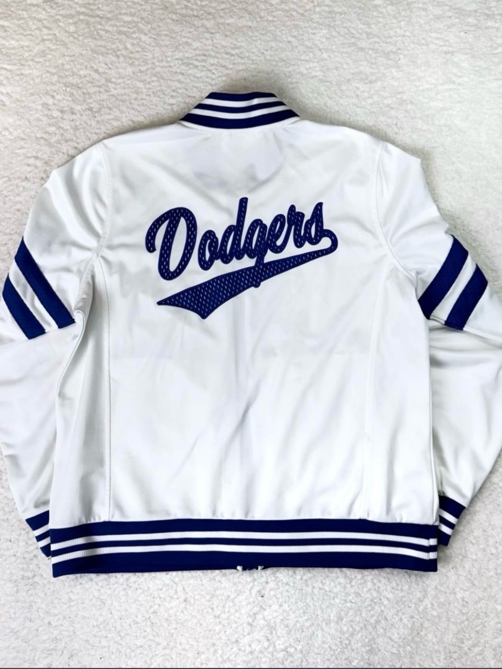 LA Dodgers Jacket - Picture 5 of 5